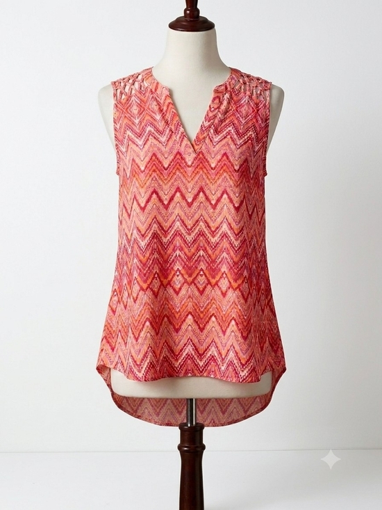 Zac & Rachel Tops - NWOT Zac & Rachel Sleeveless Chevron V-Neck Women's Top  (0113)